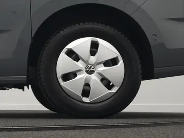 Car image 48