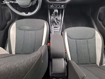 Car image 23