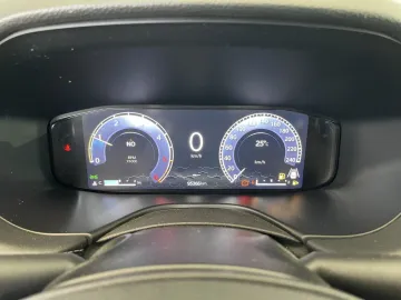 Car image 33