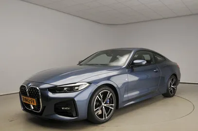 Car image 38