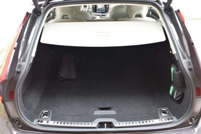 Car image 36