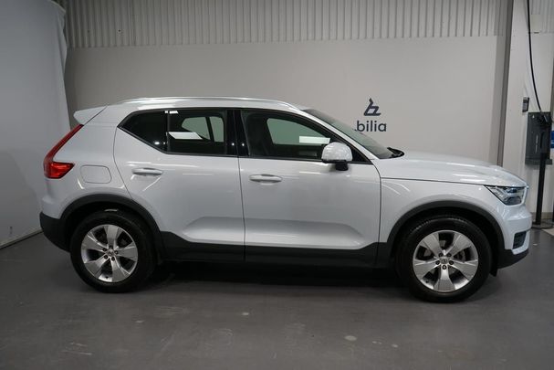 Volvo XC40 T2 Momentum 95 kW image number 2