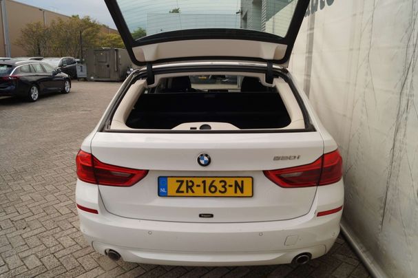 BMW 520i Touring 135 kW image number 27