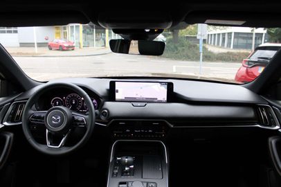 Car image 26