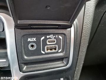 Car image 33