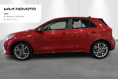 Car image 4