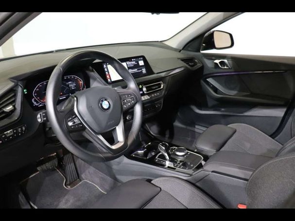 BMW 116i Sport Line 80 kW image number 6