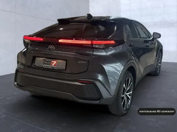 Car image 4