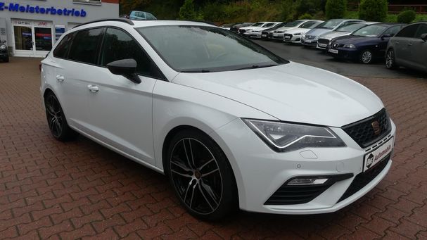 Seat Leon 4Drive Cupra 221 kW image number 2