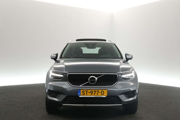 Volvo XC40 T4 Momentum 140 kW image number 4