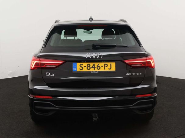 Audi Q3 45 TFSIe S-line 180 kW image number 4