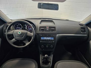 Car image 13