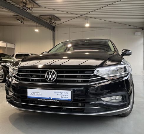 Volkswagen Passat Variant Elegance DSG 110 kW image number 1