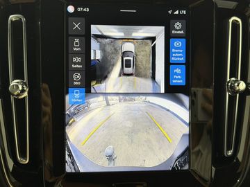 Car image 25