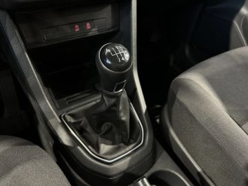 Car image 22