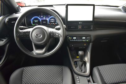 Car image 12