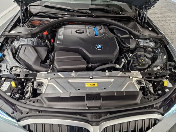 BMW 330e Touring M 215 kW image number 26