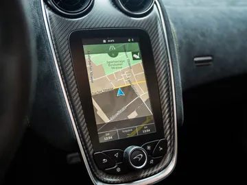 Car image 35