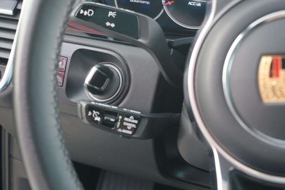 Car image 35