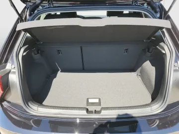 Car image 27