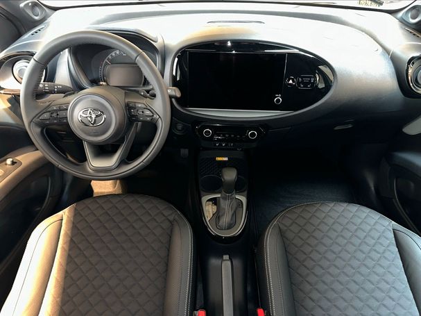 Toyota Aygo X 53 kW image number 11