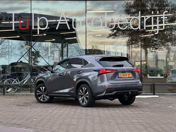 Lexus NX 300 h AWD 145 kW image number 17