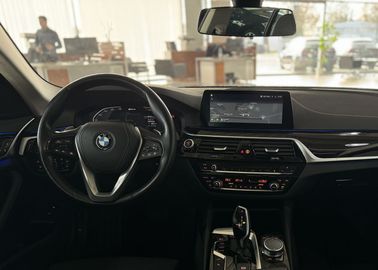 Car image 37