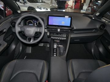 Car image 11