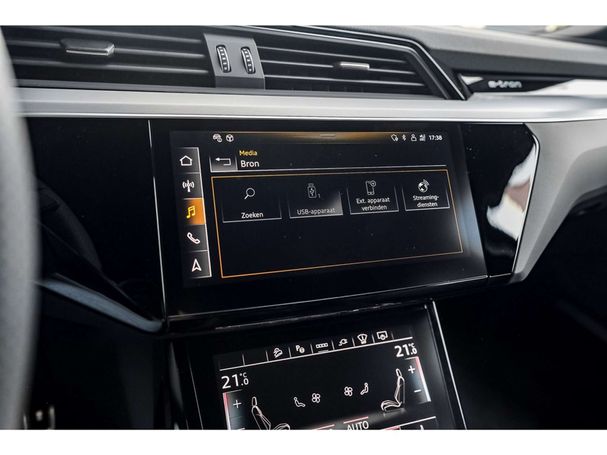 Audi Q8 55 e-tron 300 kW image number 21