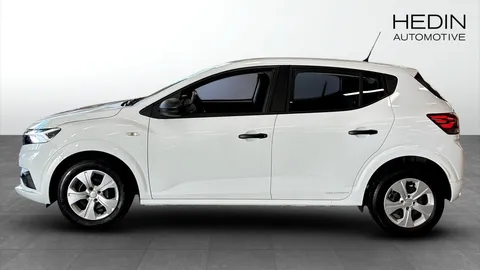Car image 5