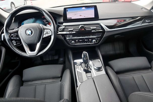 BMW 520d xDrive 140 kW image number 5