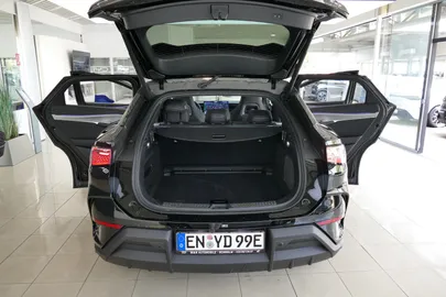 Car image 35