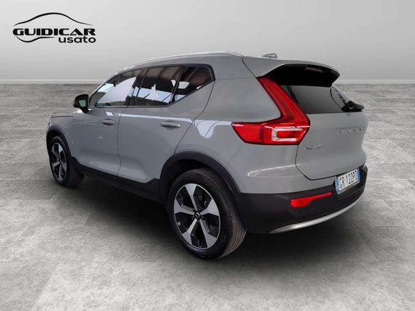 Volvo XC40 B3 Core 120 kW image number 9