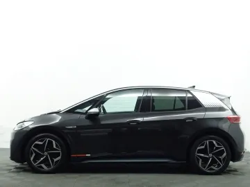 Car image 34