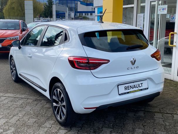 Renault Clio TCe 90 66 kW image number 3