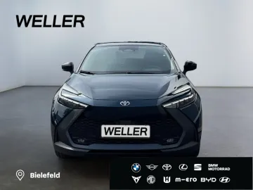 Car image 3