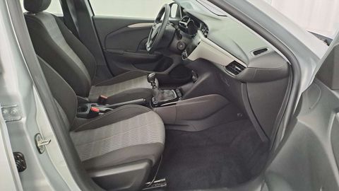 Car image 10