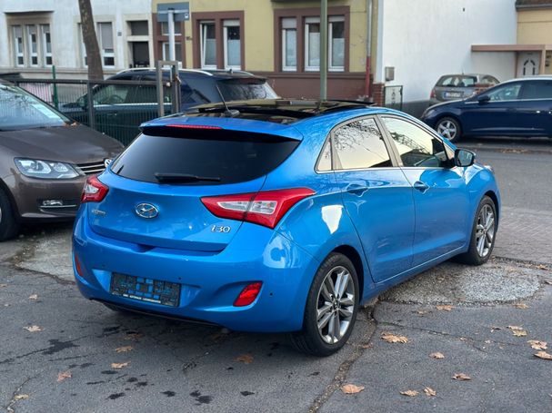 Hyundai i30 Blue 99 kW image number 4