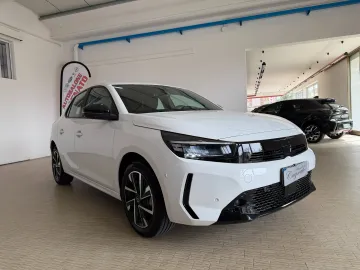 Car image 26