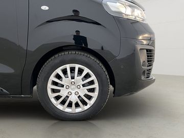 Car image 33