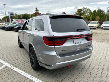 Car image 38