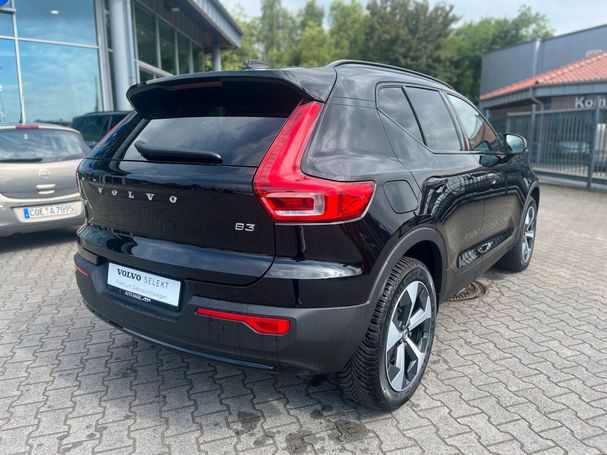 Volvo XC40 B3 Plus Dark 120 kW image number 4