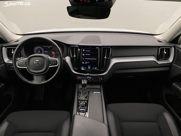 Volvo XC60 D4 AWD Momentum 140 kW image number 2