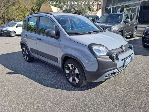 Fiat Panda Cross 1.0 Hybrid City 51 kW image number 9