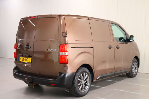 Toyota Proace compact 1.5 D-4D 88 kW image number 3