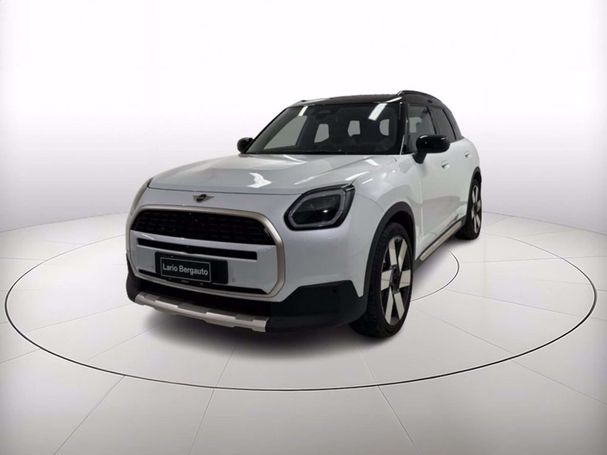 Mini Countryman D Favoured 120 kW image number 1