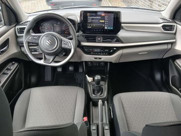 Car image 26