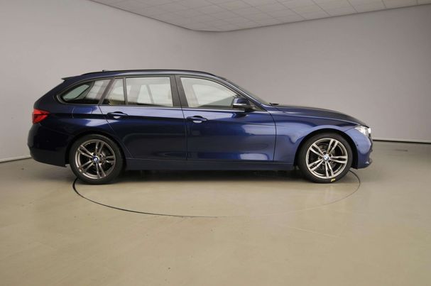 BMW 320d Touring 121 kW image number 3