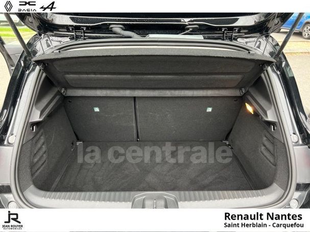 Renault Clio TCe 90 66 kW image number 12