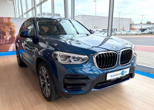 BMW X3 xDrive30e 215 kW image number 1